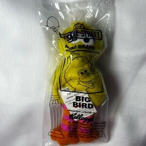 Vintage 1999 Kellogg’s Sesame Street Big Bird Mini Beans Plush Toy NWT 4.5”‎